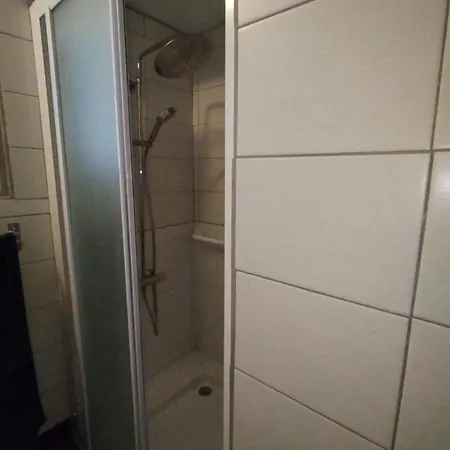 Chambre Privee Cousine Commune Πανσιόν *